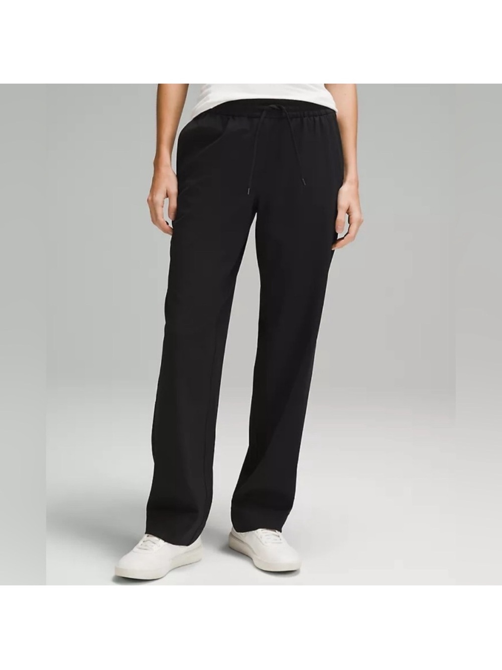 New With Tags Lululemon Straight-Leg Mid-Rise Pant Luxtreme Regular Black Size L